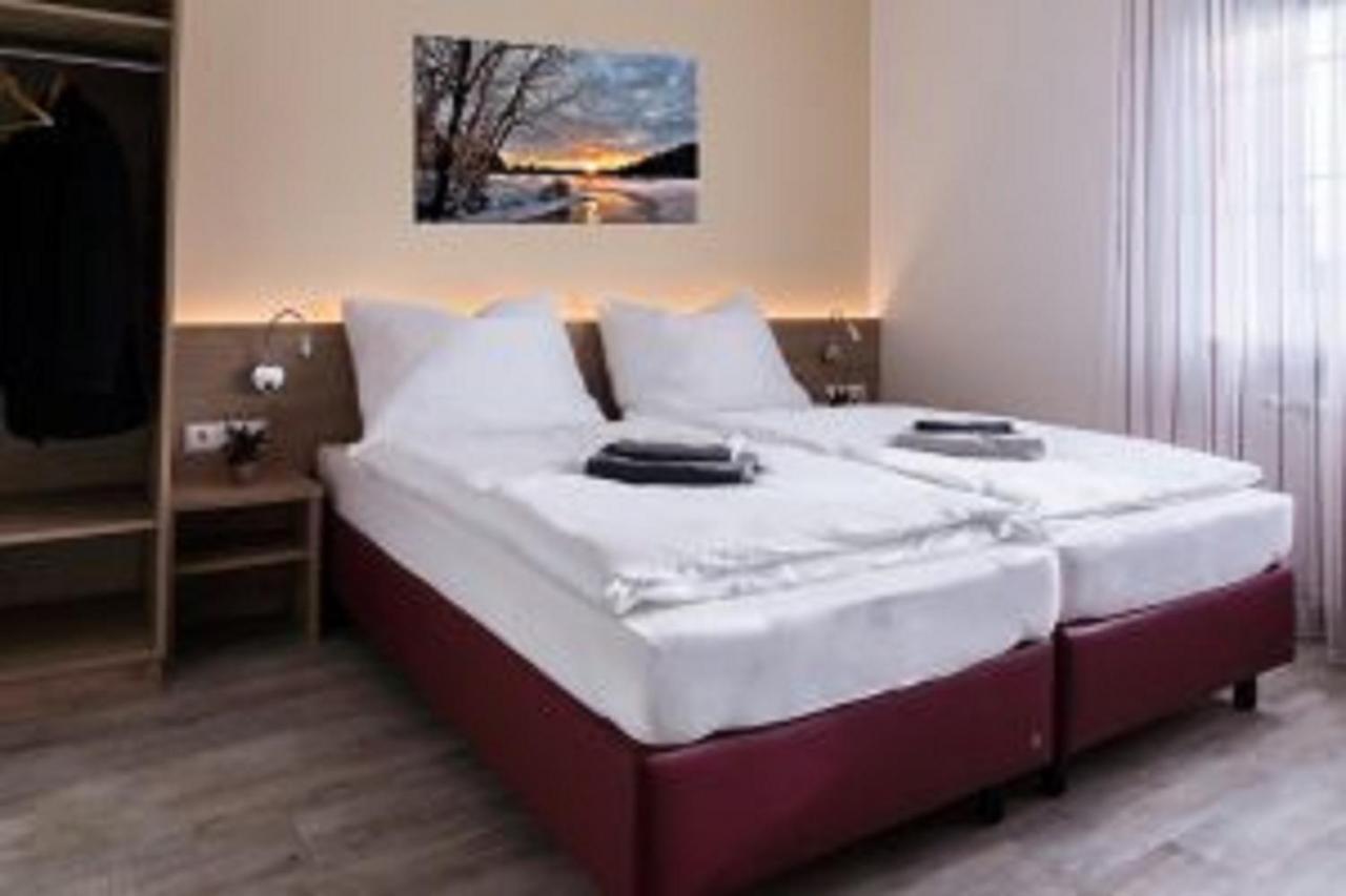 Bauers Gaestehaus Obersiebenbrunn Экстерьер фото